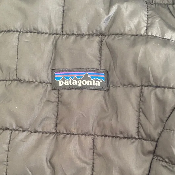 Patagonia Black Quilted Jacket - Picture 2 of 4
